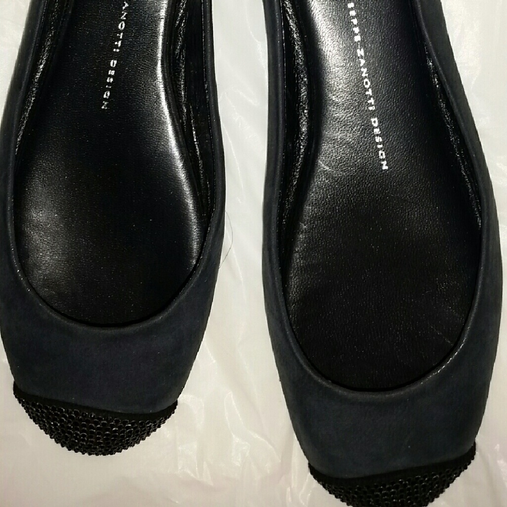 Guiseppe Zanotti crystal toe leather NWT Ballet flats